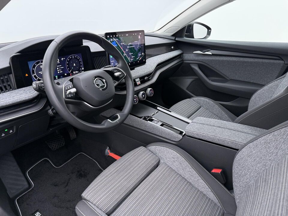 Škoda Superb Combi 1.5 TSI First Edition