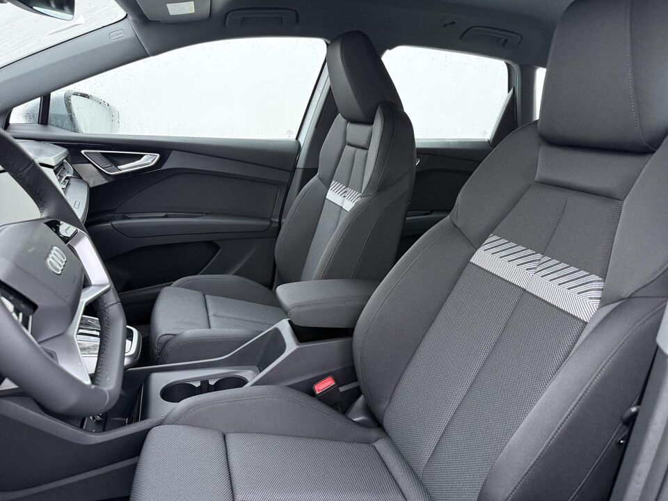 Audi Q4 e-tron Advanced edition 45 quattro 82 kWh 210 kW / 286 PK