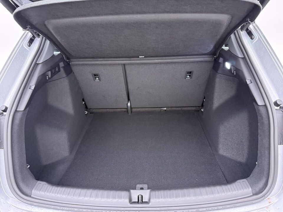 Audi Q4 e-tron Advanced edition 45 quattro 82 kWh 210 kW / 286 PK