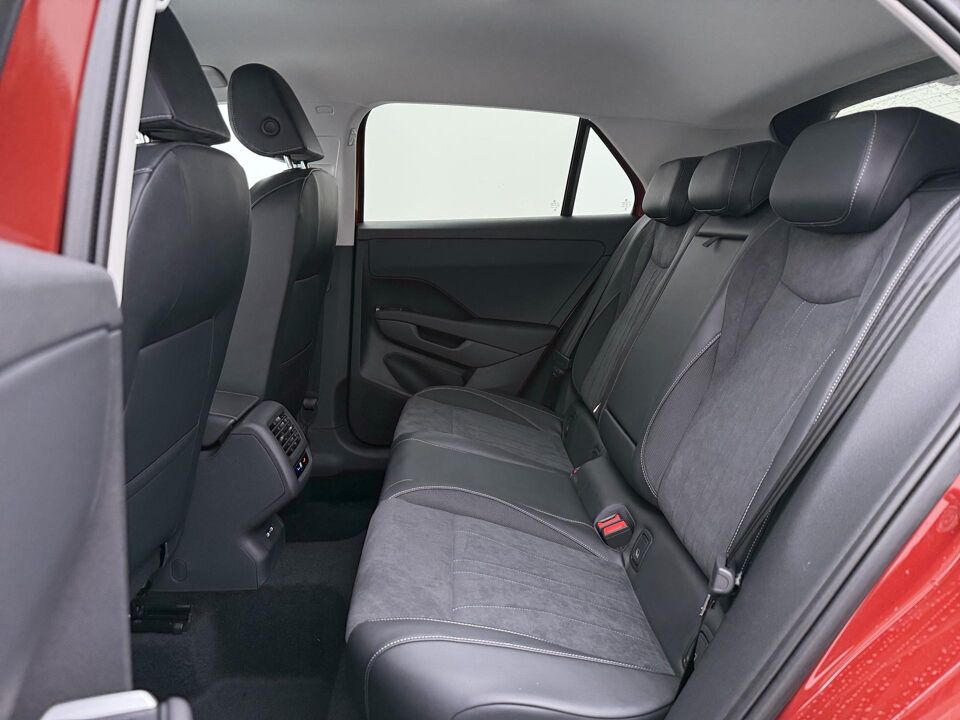 Volkswagen T-Roc Style First Edition 1.5 eTSI 85 kW / 116 PK