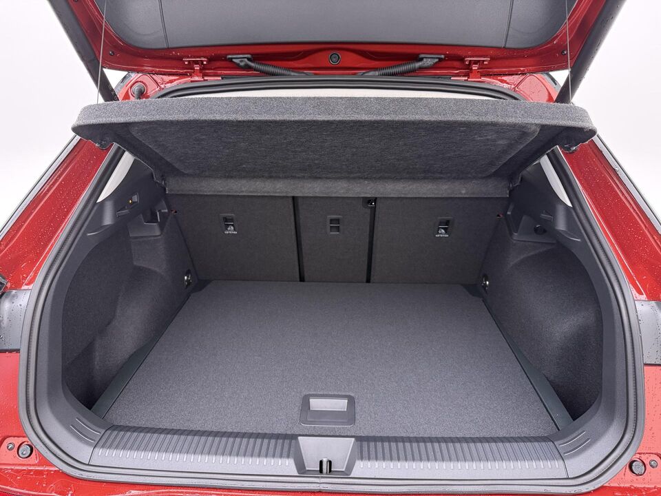 Volkswagen T-Roc Style First Edition 1.5 eTSI 85 kW / 116 PK