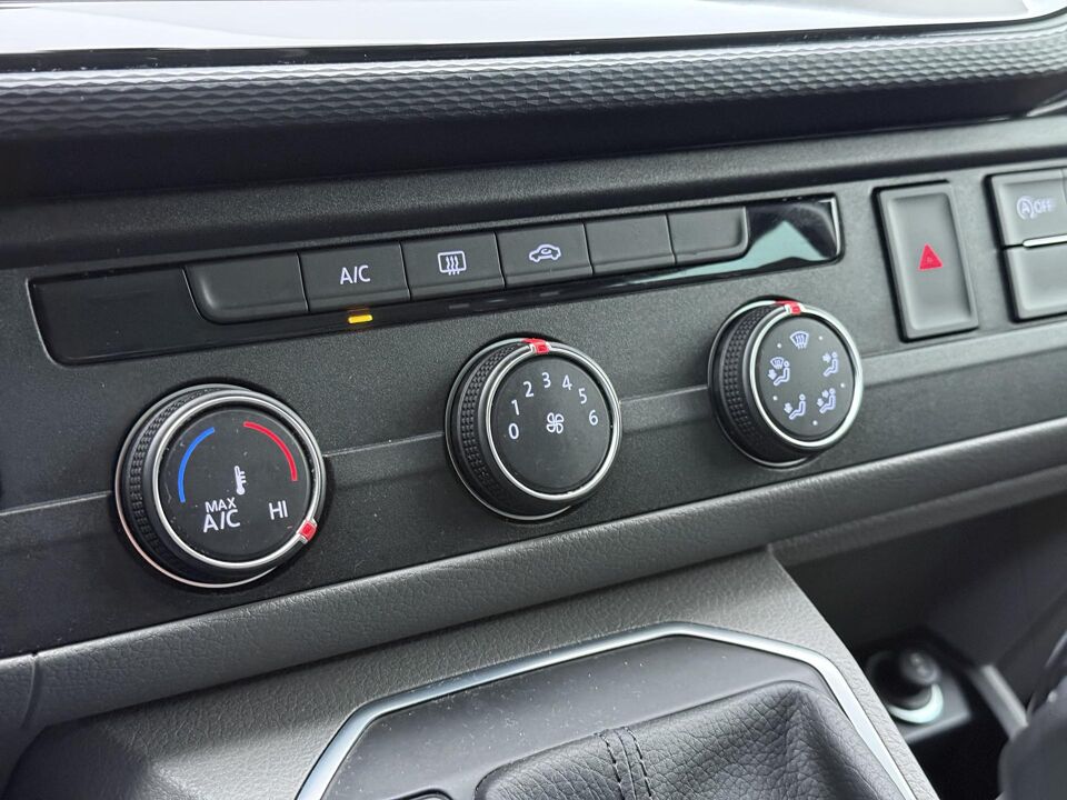 VW-Bedrijfswagens Transporter 2.0 TDI 204 PK DSG L2H1 30 DC Bulli