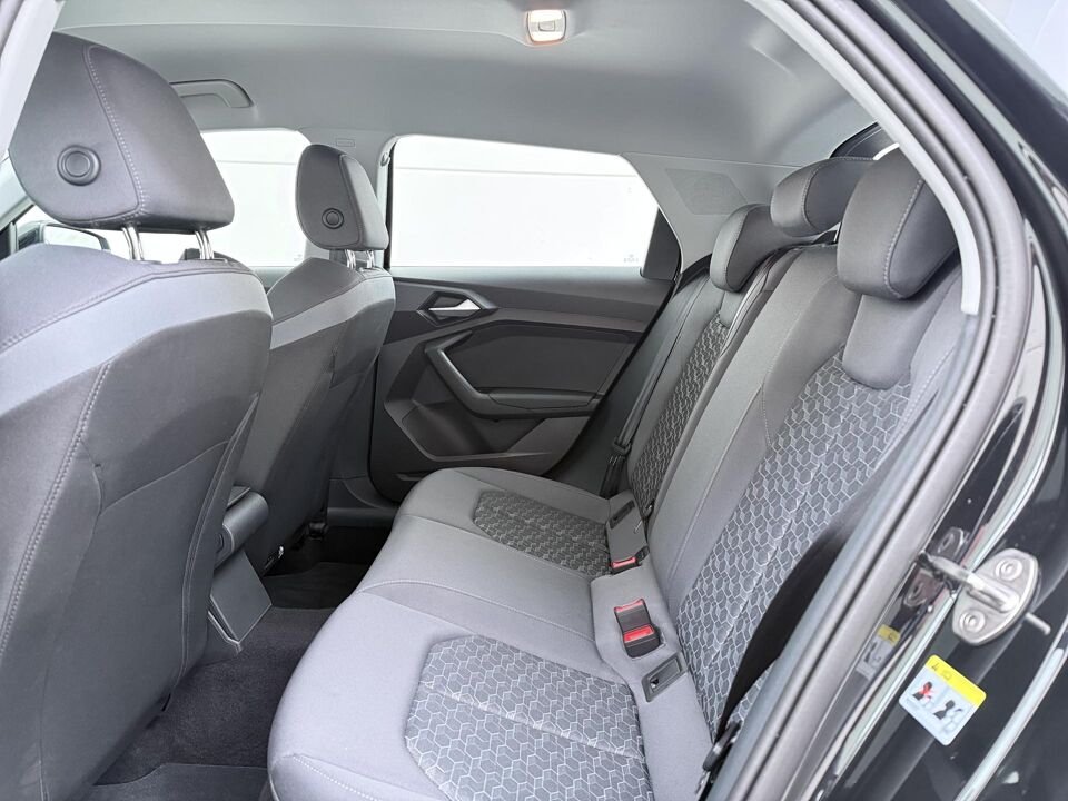 Audi A1 Sportback 25 TFSI S-Line