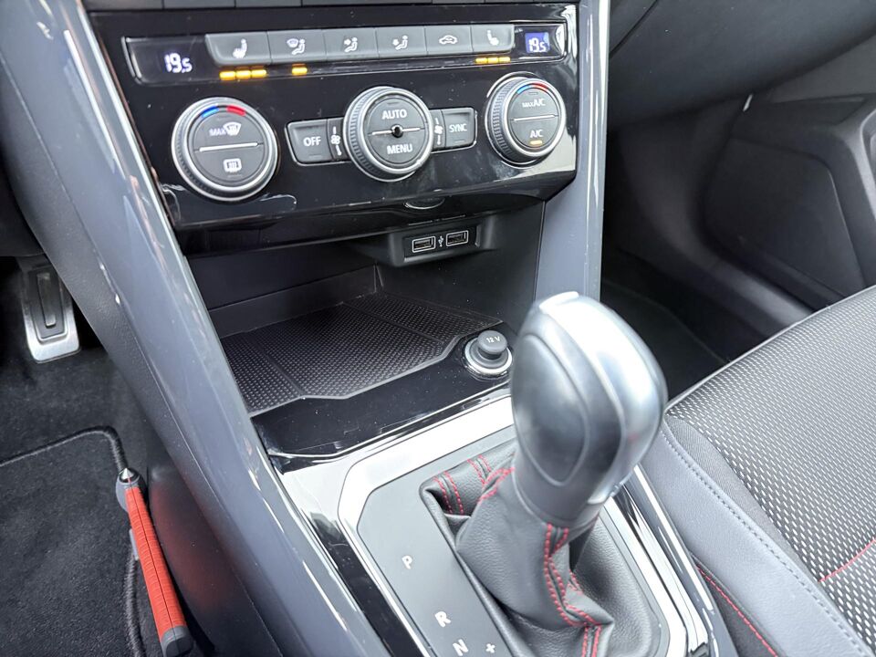 Volkswagen T-Roc 1.5 TSI R-Line