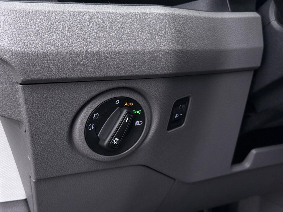 VW-Bedrijfswagens Crafter 35 2.0 TDI 140 PK Aut. L3H3 Highline EURO VI