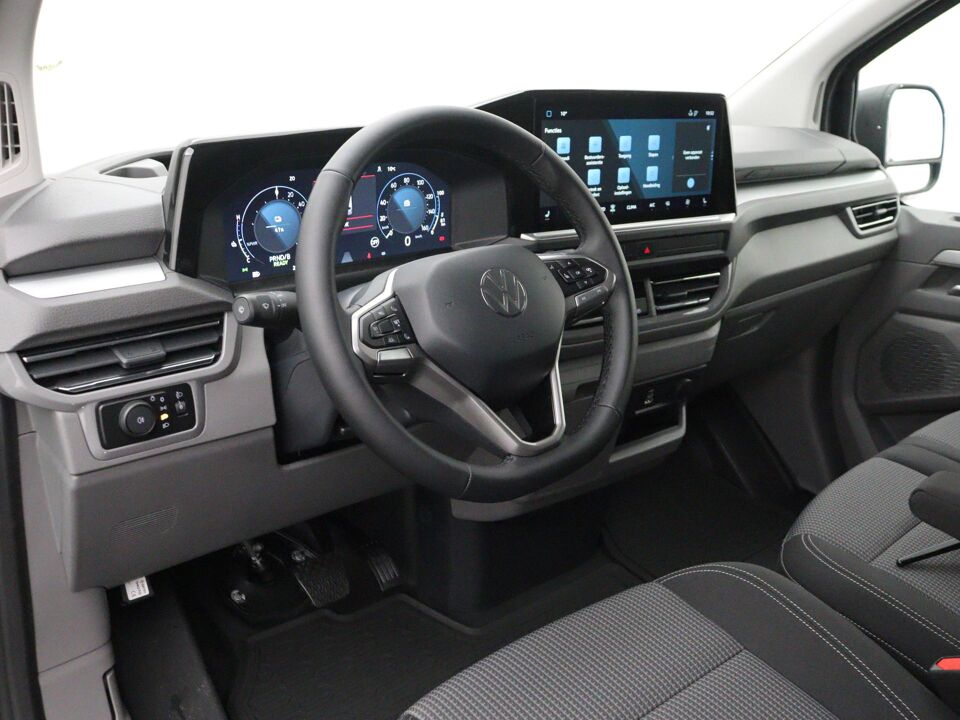 VW-Bedrijfswagens E-Transporter Life L1 160 kW / 218 pk