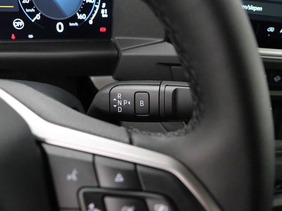 VW-Bedrijfswagens E-Transporter Life L1 160 kW / 218 pk