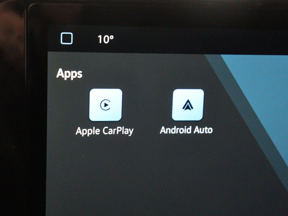 VW-Bedrijfswagens E-Transporter Life L1 160 kW / 218 pk