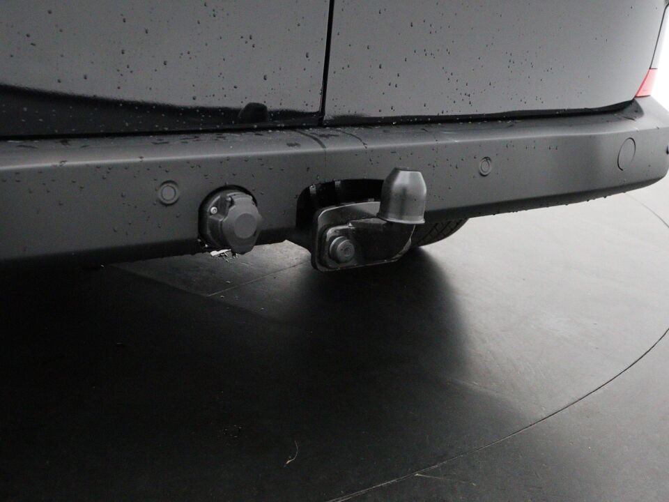 VW-Bedrijfswagens E-Transporter Life L1 160 kW / 218 pk