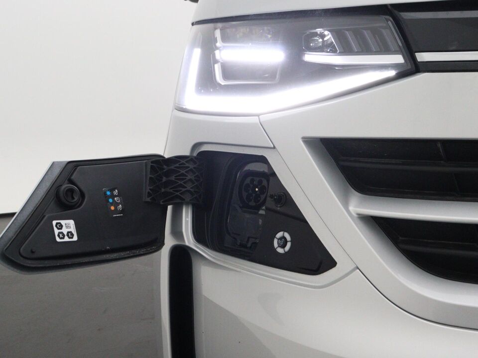 VW-Bedrijfswagens E-Transporter Bulli L2 210 kW / 286 pk