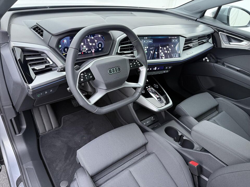 Audi Q4 e-tron Advanced edition 45 quattro 82 kWh 210 kW / 286 PK