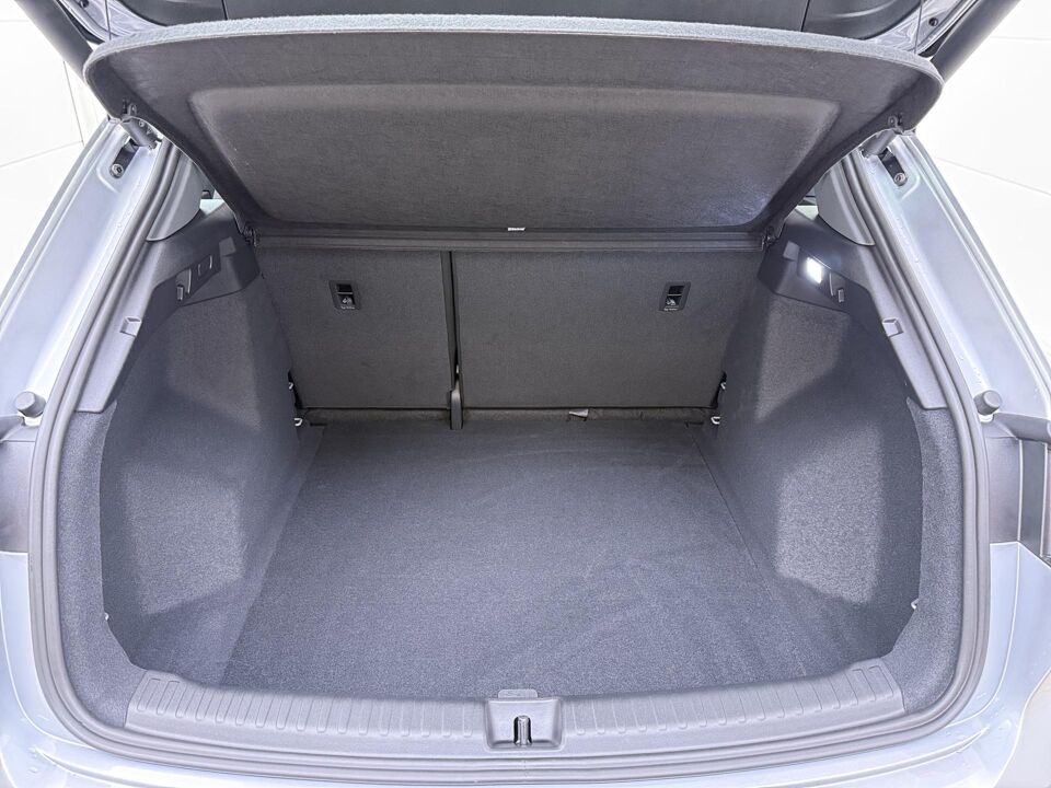 Audi Q4 e-tron Advanced edition 45 quattro 82 kWh 210 kW / 286 PK