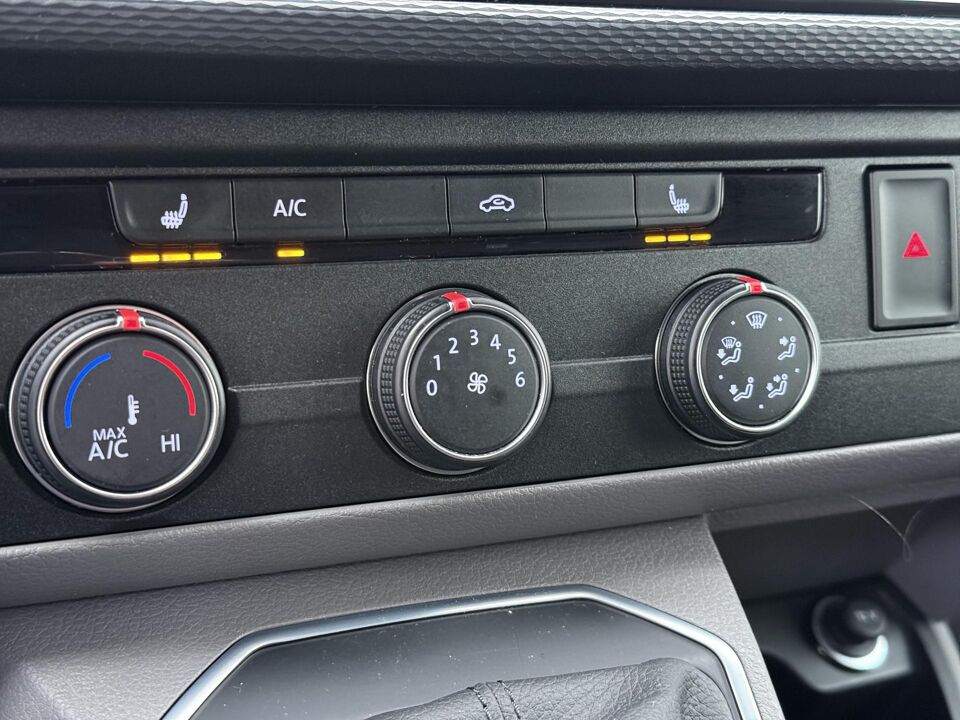 VW-Bedrijfswagens Transporter 2.0 TDI 150 PK DSG L2H1 28 Bulli