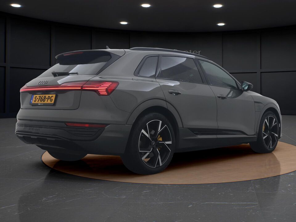 Audi Q8 e-tron 50 Quattro Advanced Edition 95 kWh