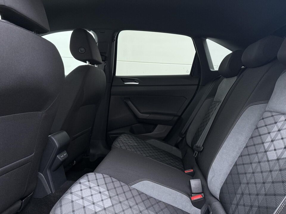 Volkswagen Taigo 1.0 TSI R-Line