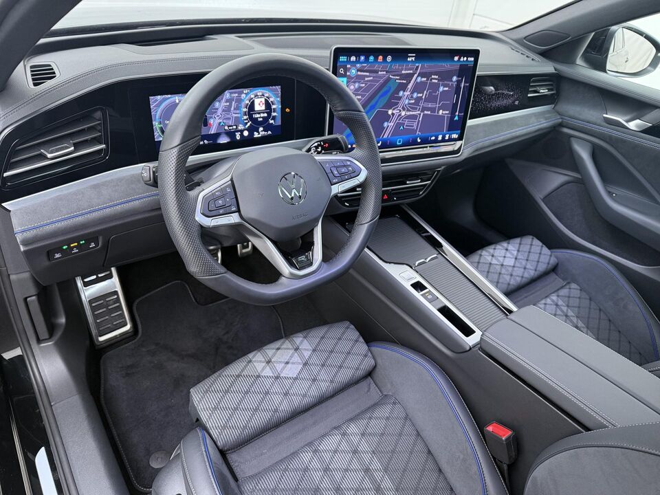 Volkswagen Passat Variant 1.5 eHybrid R-Line Edition