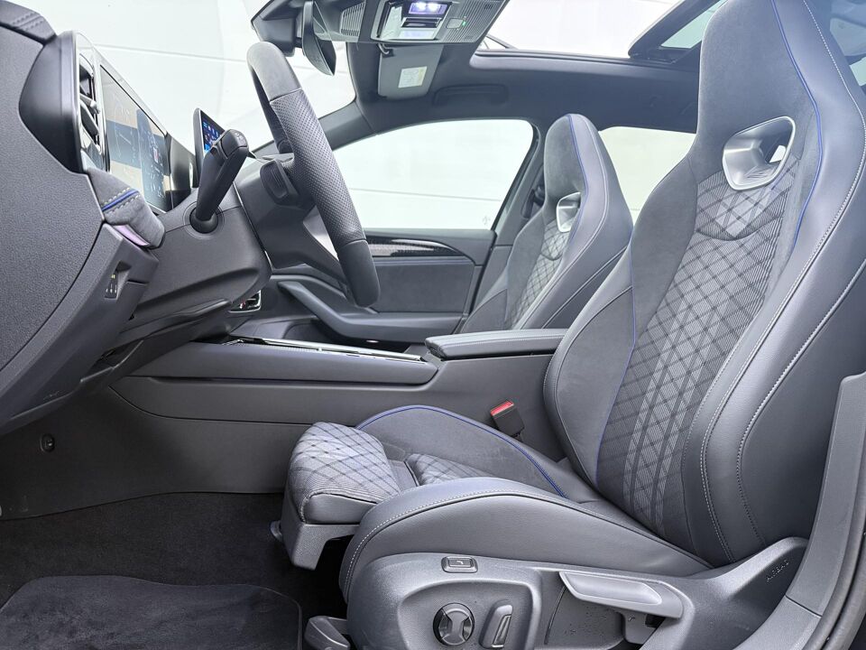 Volkswagen Passat Variant 1.5 eHybrid R-Line Edition