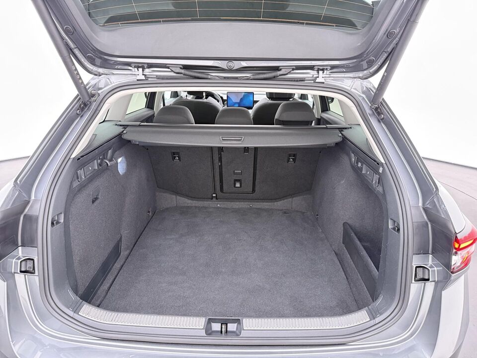 Škoda Superb Combi 1.5 TSI First Edition