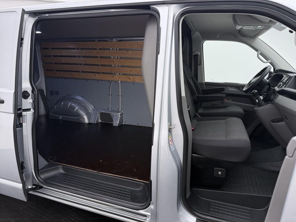 VW-Bedrijfswagens Transporter 2.0 TDI 110 PK L2H1 28 Trendline