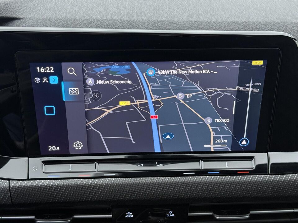 Volkswagen Golf 1.5 eTSI R-Line