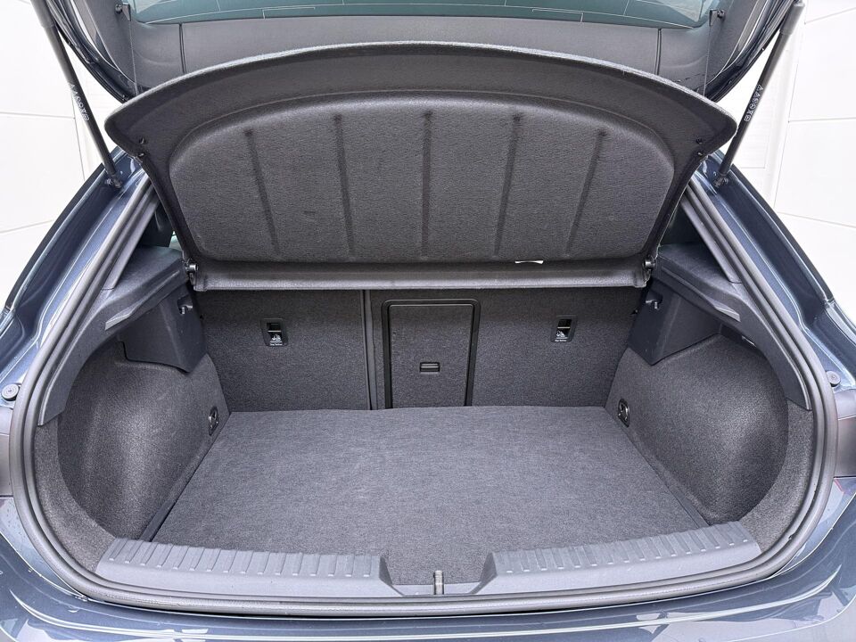 SEAT Leon 1.5 TSI e-Hybrid FR Business