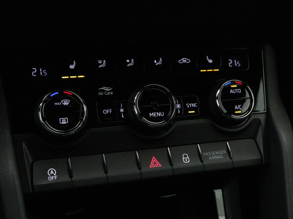 Škoda Karoq 1.5 TSI ACT Sportline Business