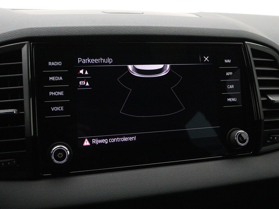 Škoda Karoq 1.5 TSI ACT Sportline Business