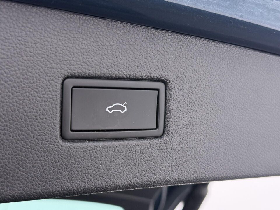 Volkswagen Tiguan 1.5 TSI R-Line Business+