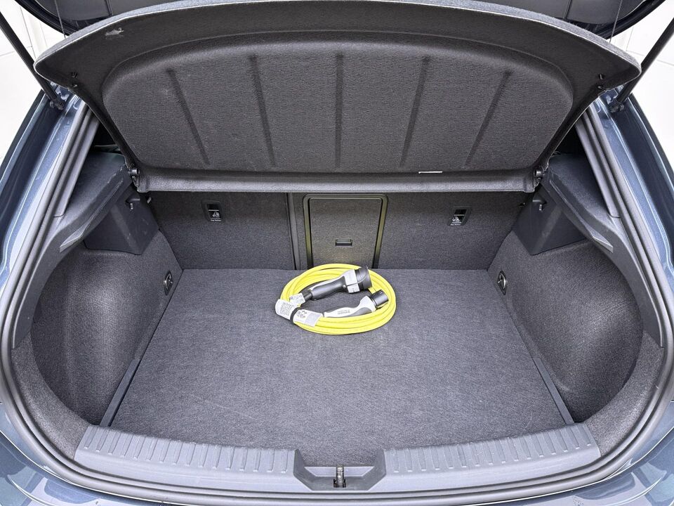 SEAT Leon 1.5 TSI e-Hybrid FR Business