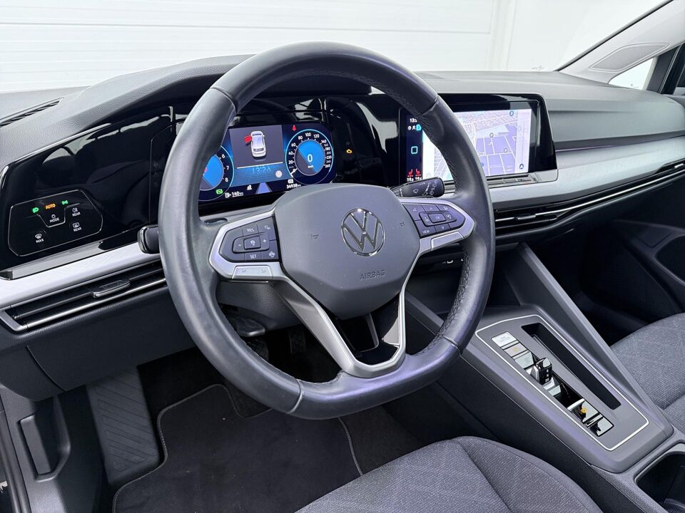 Volkswagen Golf 1.0 eTSI Life