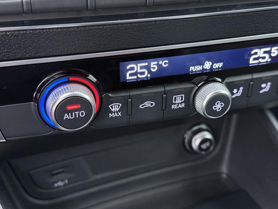Audi Q2 35 TFSI S-line