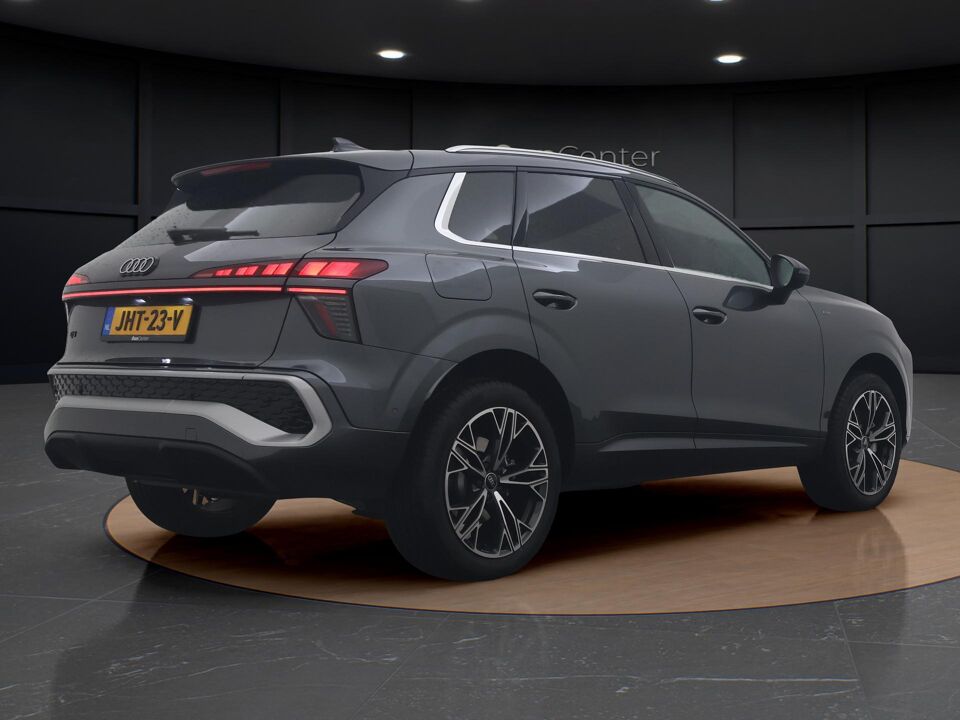 Audi Q3 272 PK e-hybrid S-line