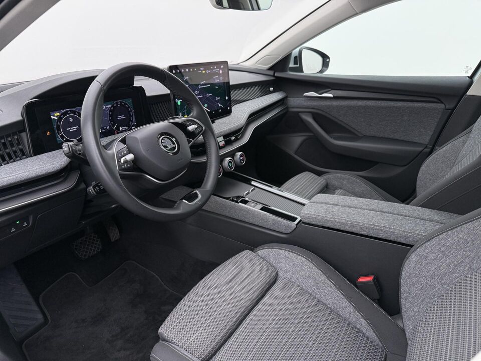 Škoda Superb Combi 1.5 TSI First Edition