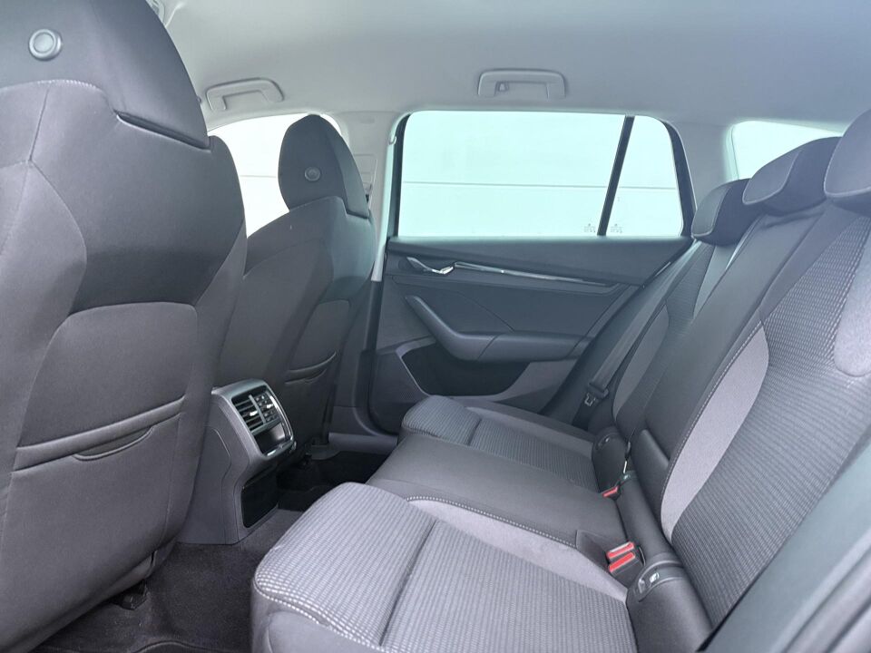 Škoda Octavia Combi 1.0 e-TSI Ambition