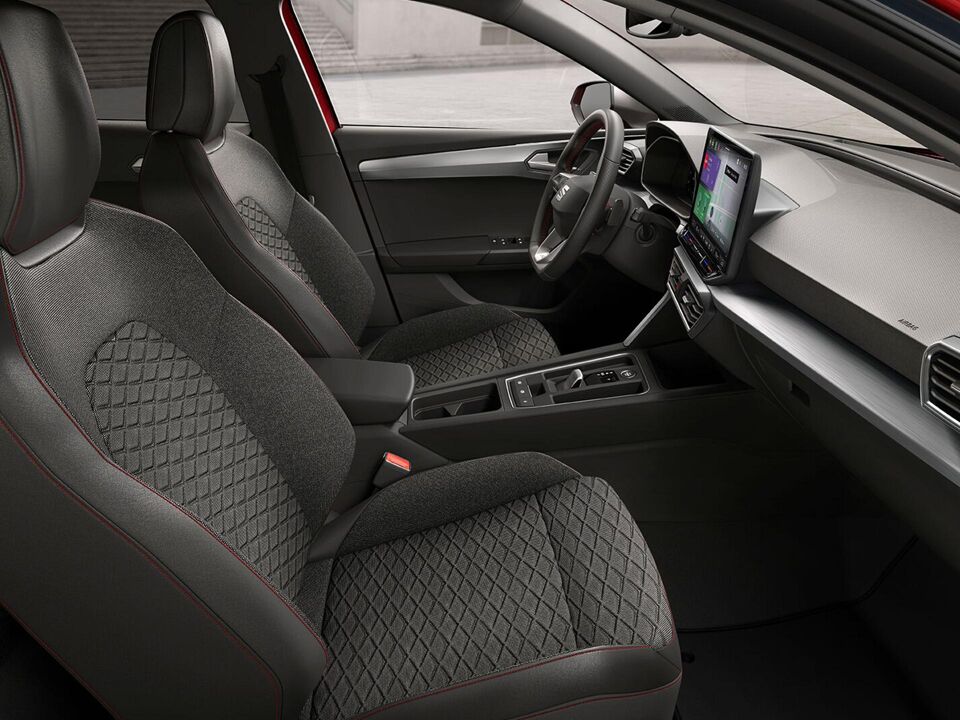 SEAT Leon FR Business 1.5 TSI eHybrid 150 kW / 204 PK