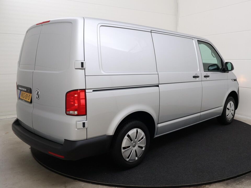 VW-Bedrijfswagens Transporter 2.0 TDI 110 PK L1H1 26