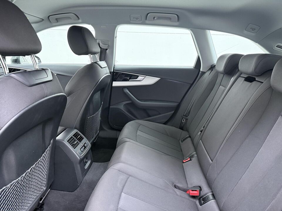 Audi A4 Avant 35 TFSI Advanced Edition