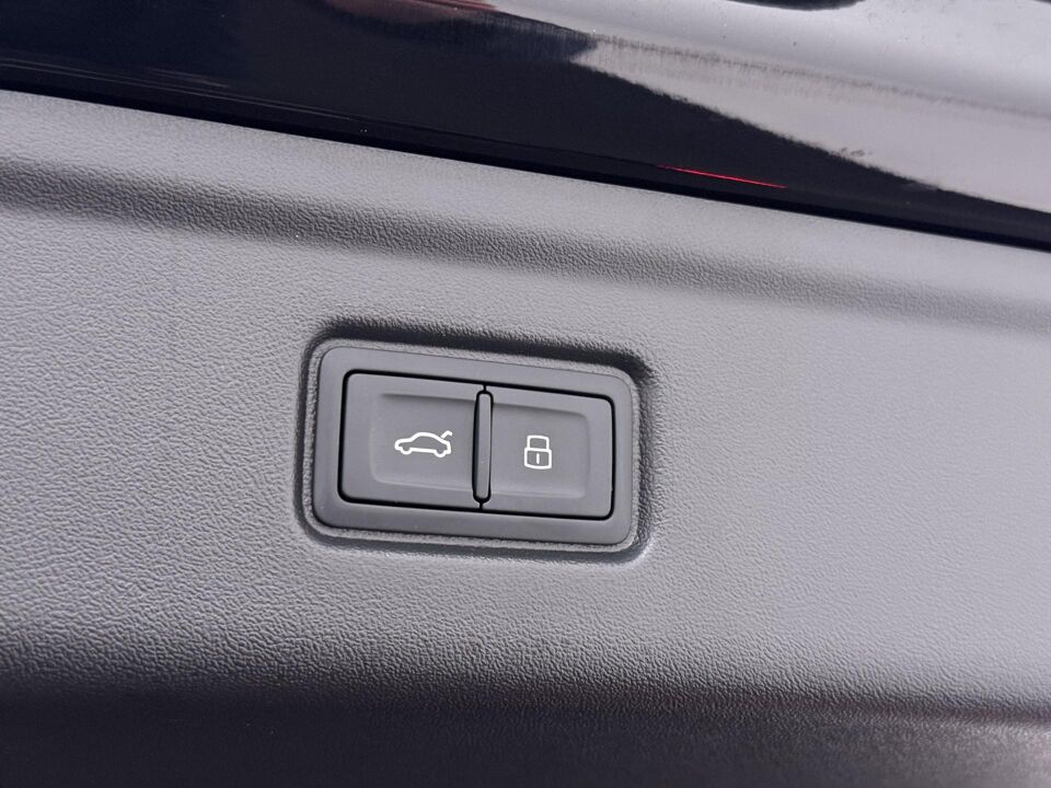 Audi A6 Avant e-tron S edition 100 kWh 270 kW / 367 PK