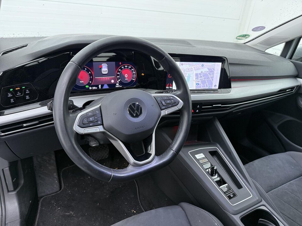 Volkswagen Golf 1.5 eTSI