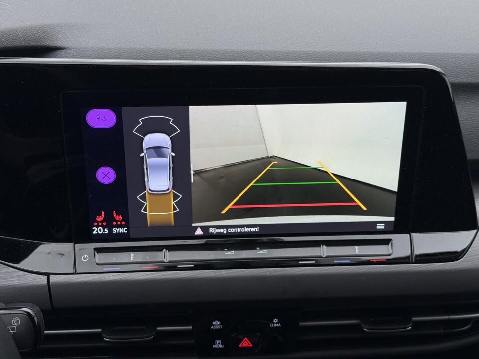 Volkswagen Golf 1.5 eTSI Style