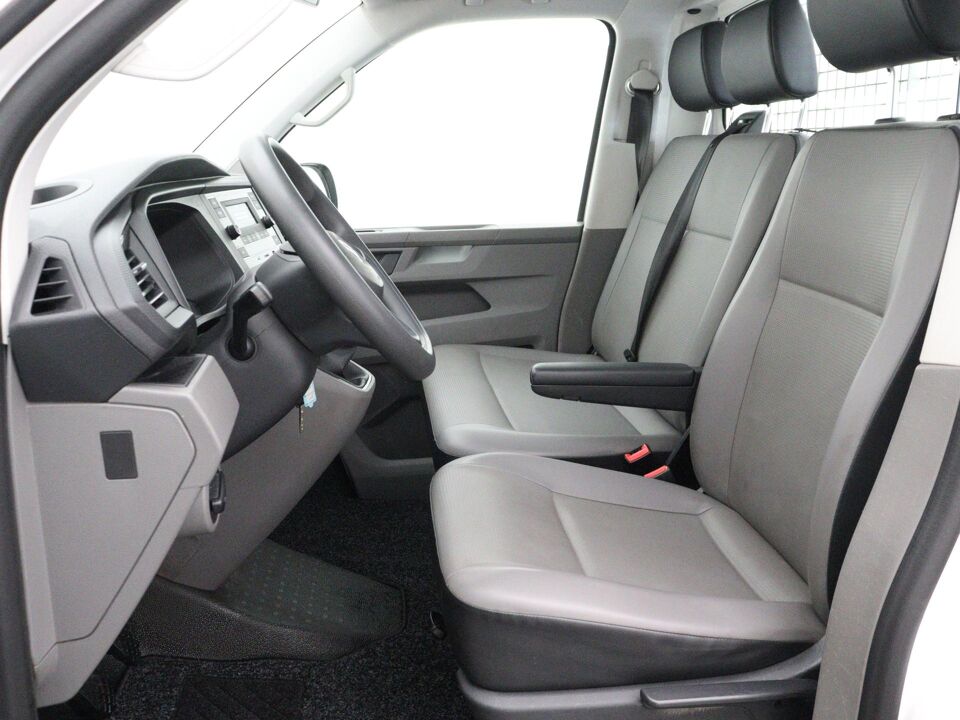VW-Bedrijfswagens Transporter 2.0 TDI 150 PK L2H1 28 Pick-up