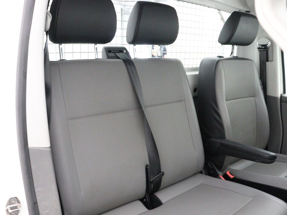 VW-Bedrijfswagens Transporter 2.0 TDI 150 PK L2H1 28 Pick-up