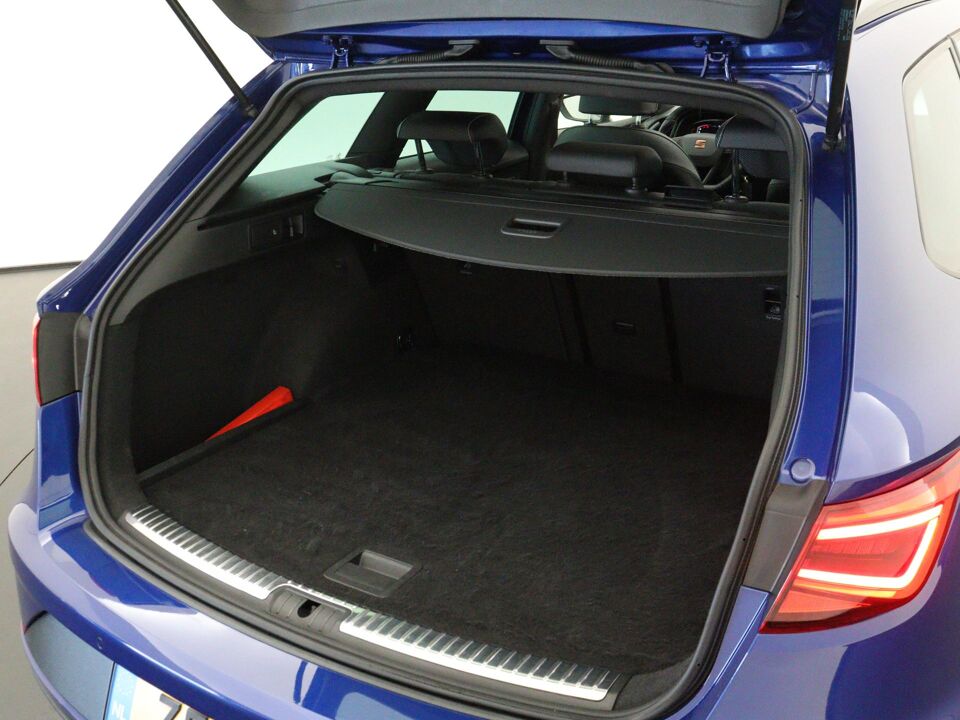 SEAT Leon ST 2.0 TSI 290 PK CUPRA Black
