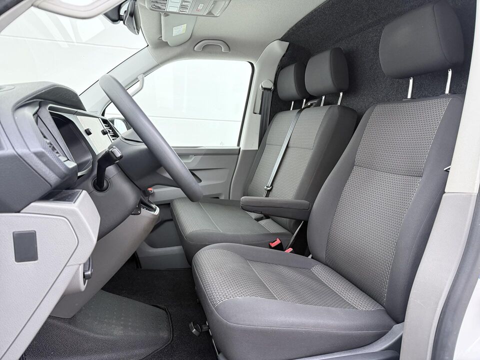 VW-Bedrijfswagens Transporter 2.0 TDI 150 PK L2H1
