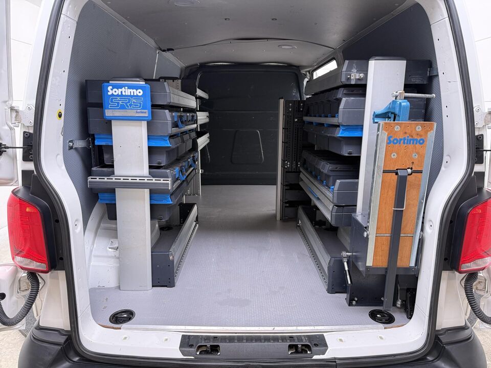 VW-Bedrijfswagens Transporter 2.0 TDI 150 PK L2H1