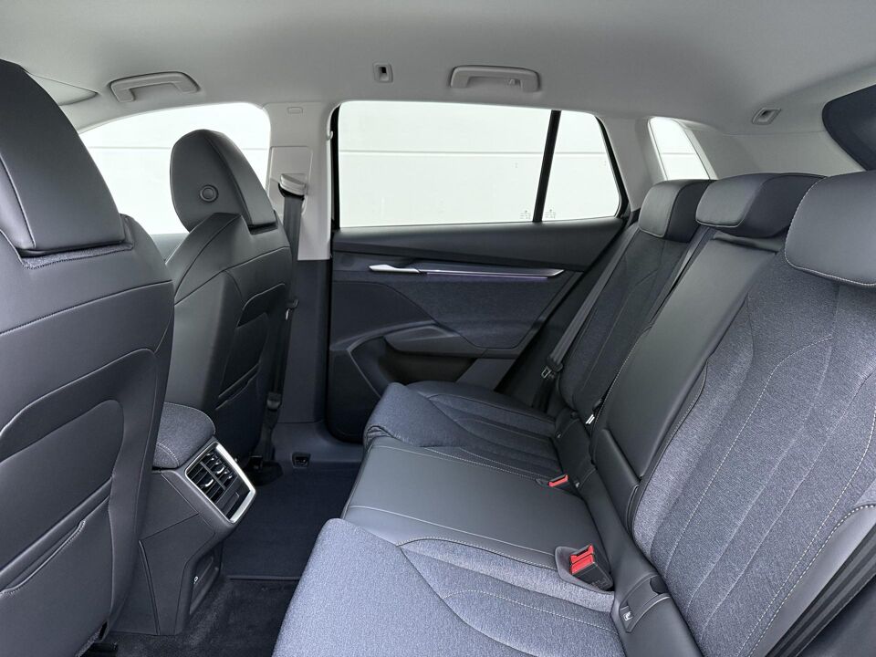Škoda Elroq Business Edition Tour 150 kW / 204 PK