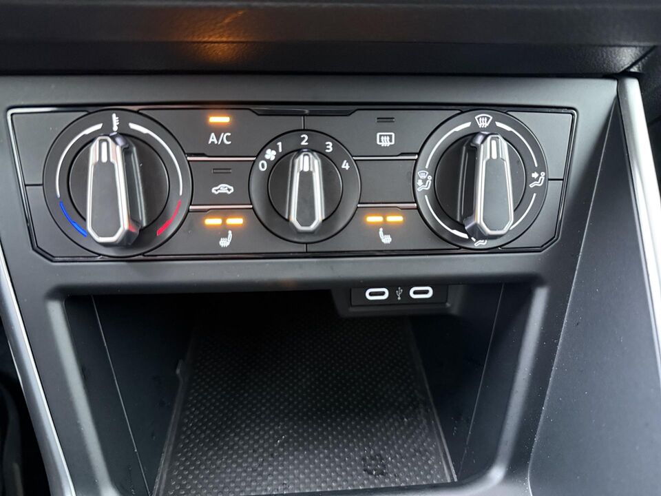 Volkswagen Polo 1.0 TSI Life Edition