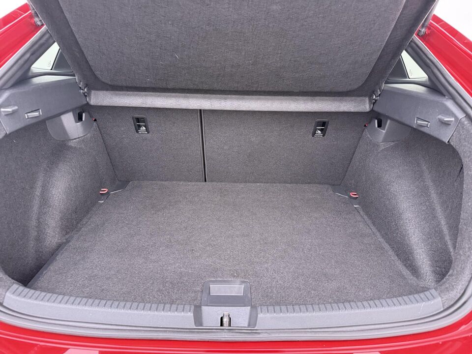 Volkswagen Taigo 1.0 TSI R-Line Business