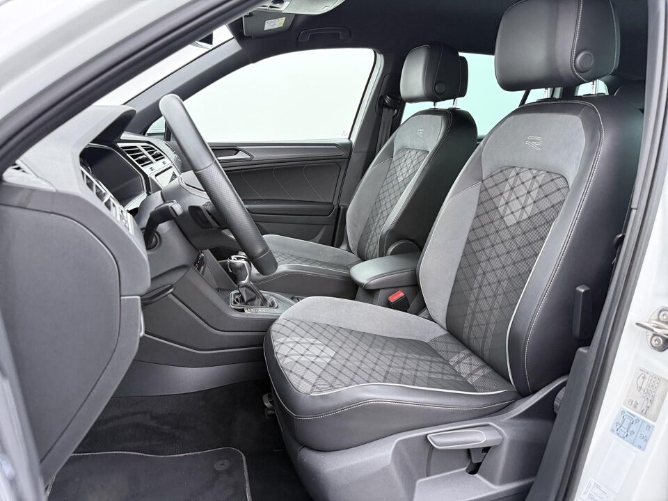 Volkswagen Tiguan 1.4 TSI eHybrid R-Line Business+