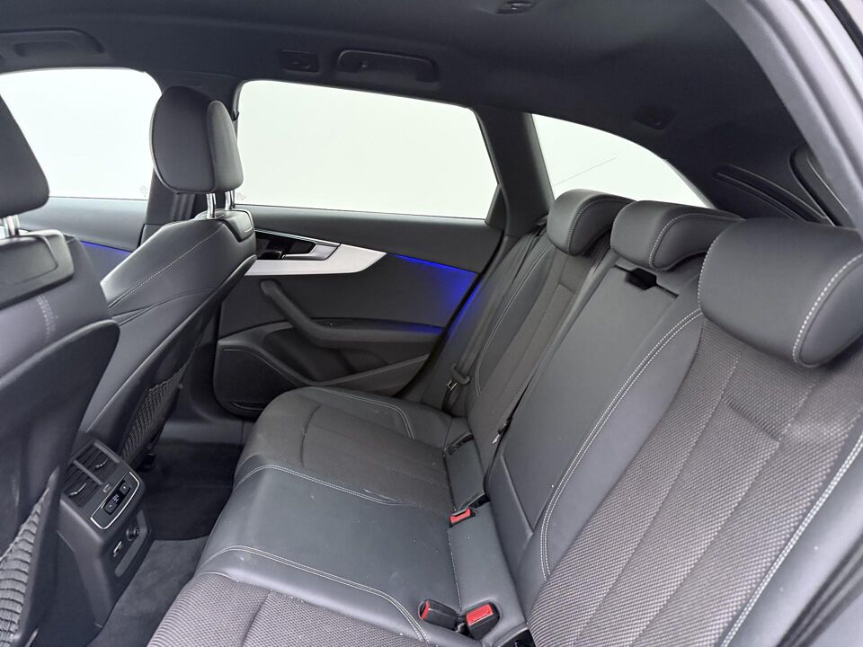 Audi A4 Avant 35 TFSI S-Line Competition